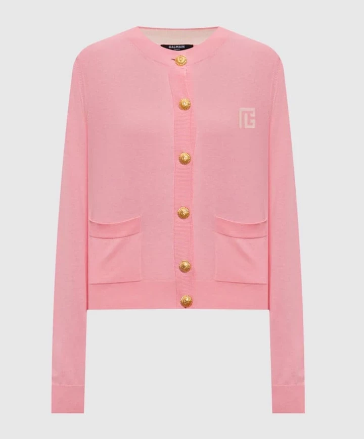 Цієї весни – кардиган кольору рожевого: стильна заміна куртці-бомберу
4