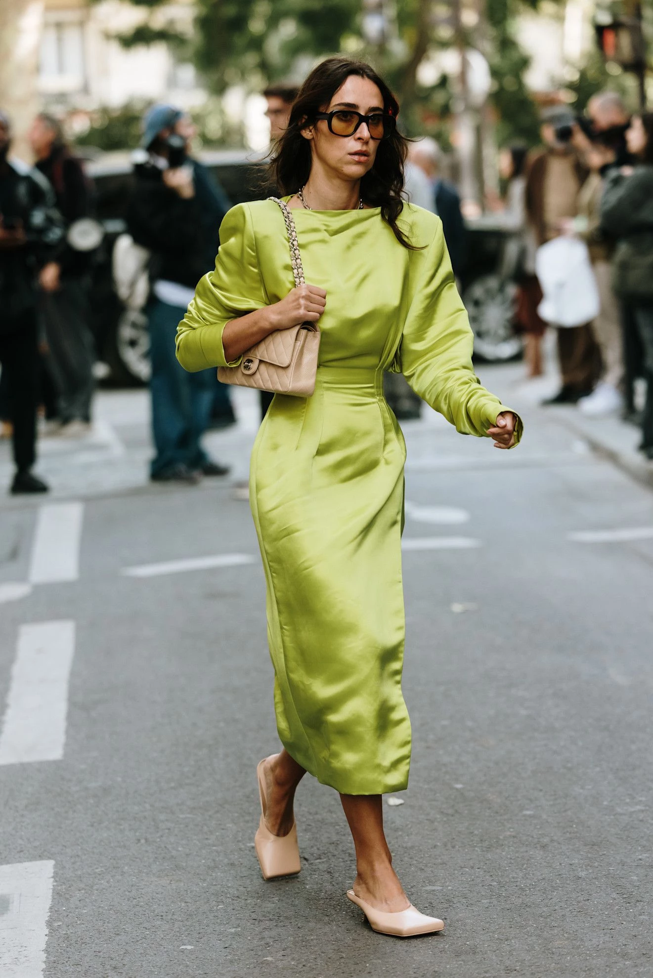 Цей відтінок заполонив все – безсумнівно, стане провідною тенденцією весняно-літнього сезону 2026.
11