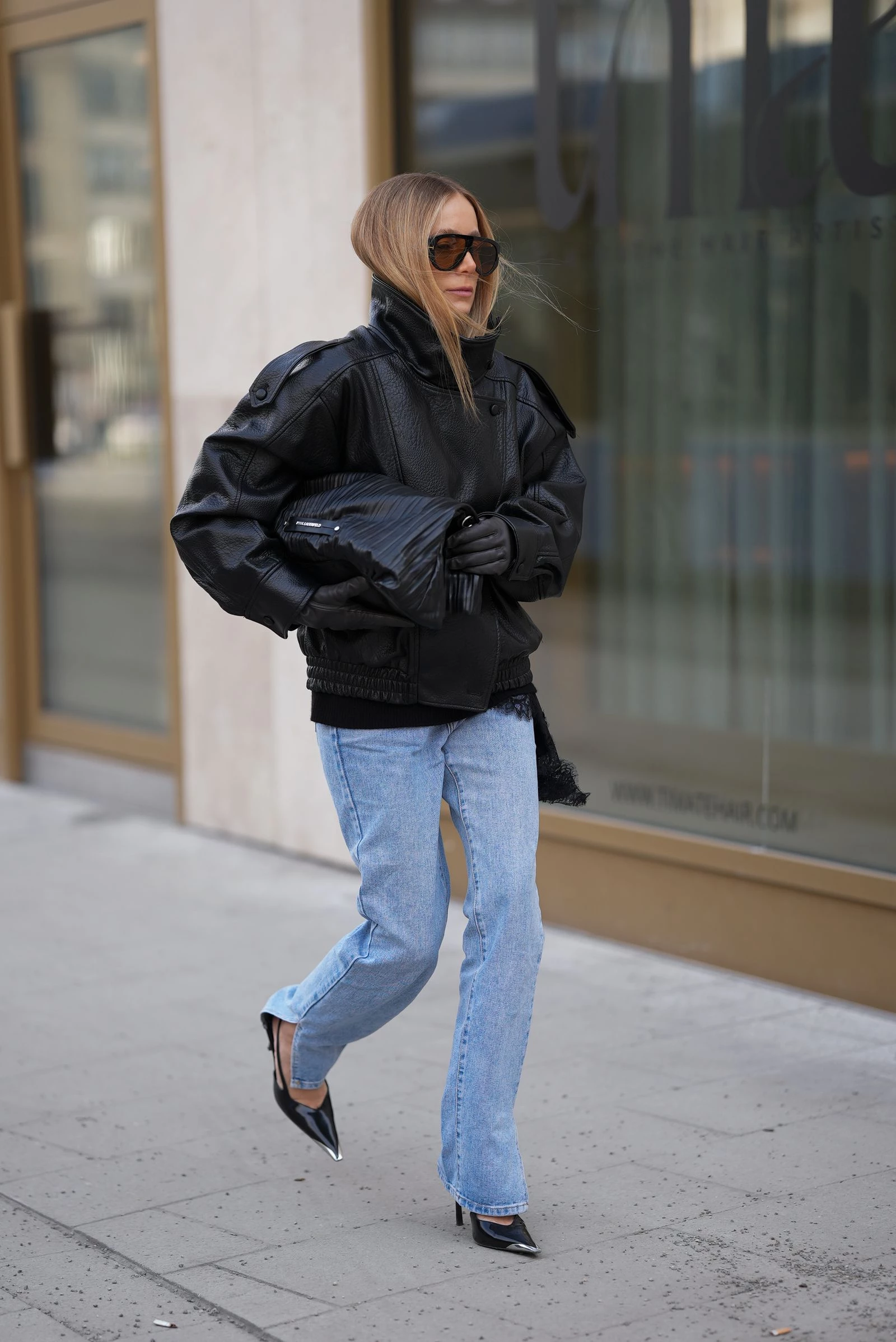 Штани з вирізами: ультра-сексі хіт 2026, що трансформує будь-який лук
6