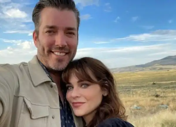 Зої Дешанель зворушливо привітала нареченого з днем народження