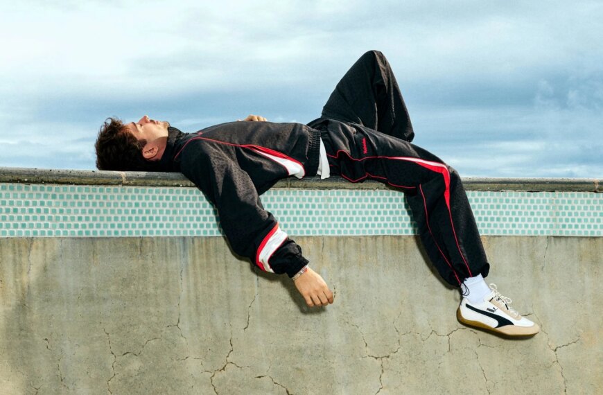 Трендові снікерси весни 2026: легендарні спільні проєкти