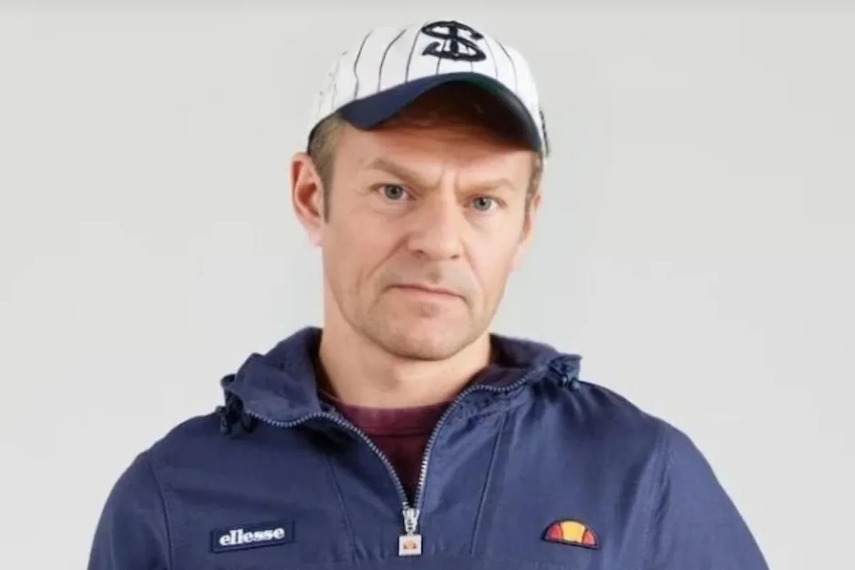 Туск із Zalando. Крупний план моделі Zalando, що нагадує прем'єр-міністра Дональда Туска.