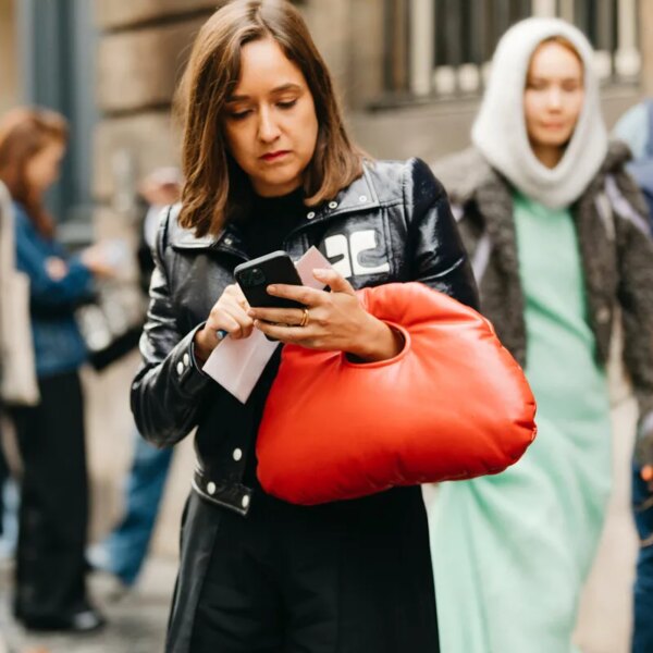 Дані півмільйона людей продавалися на китайській платформі. Їх міг купити&hellip;