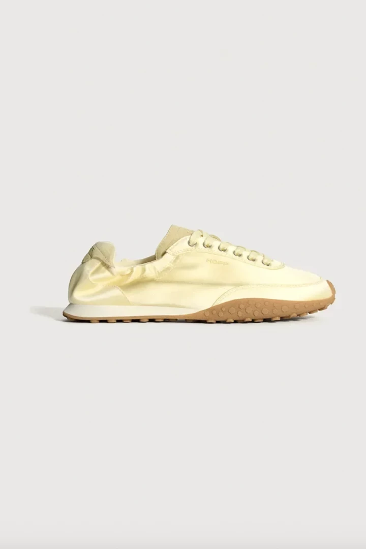 6 чудових пар взуття для літа
9