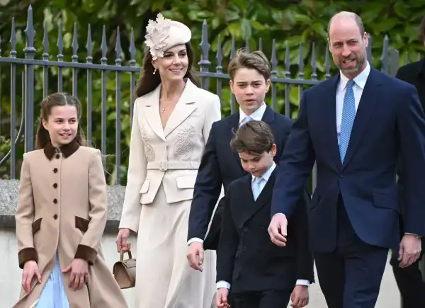 Образ із змістом: Кейт Міддлтон на пасхальній службі у Віндзорі