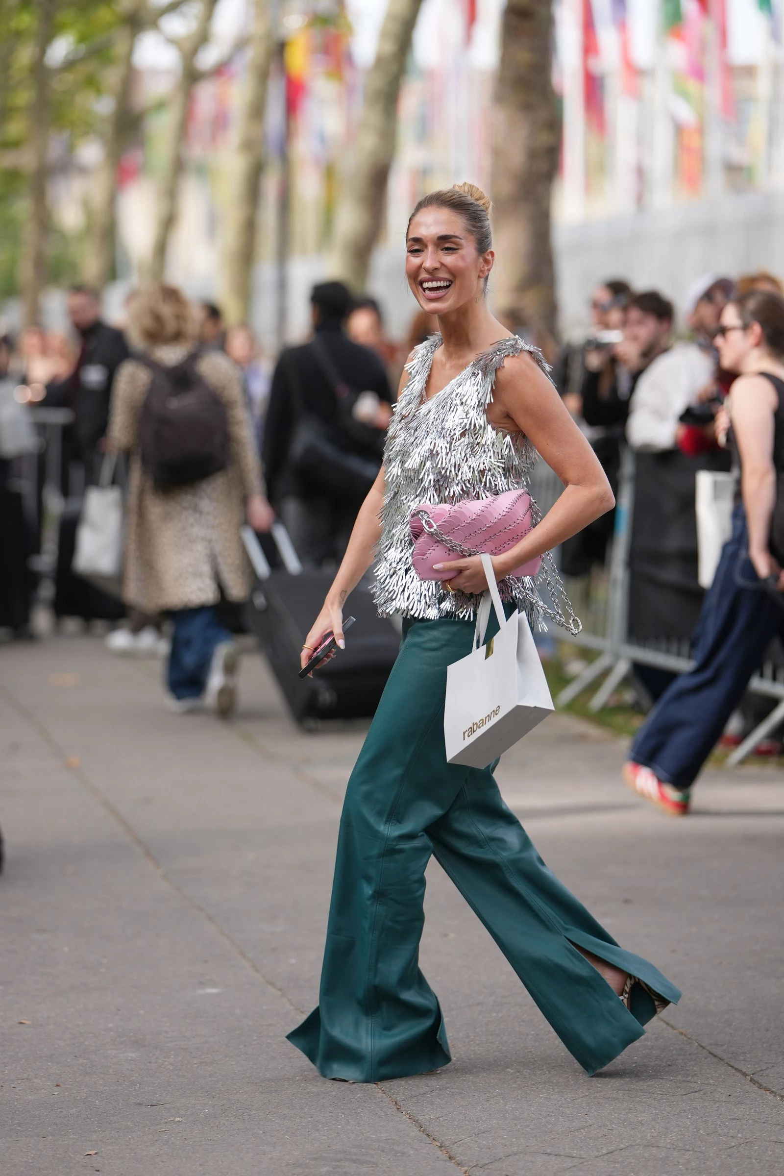 Штани з вирізами: ультра-сексі хіт 2026, що трансформує будь-який лук
8