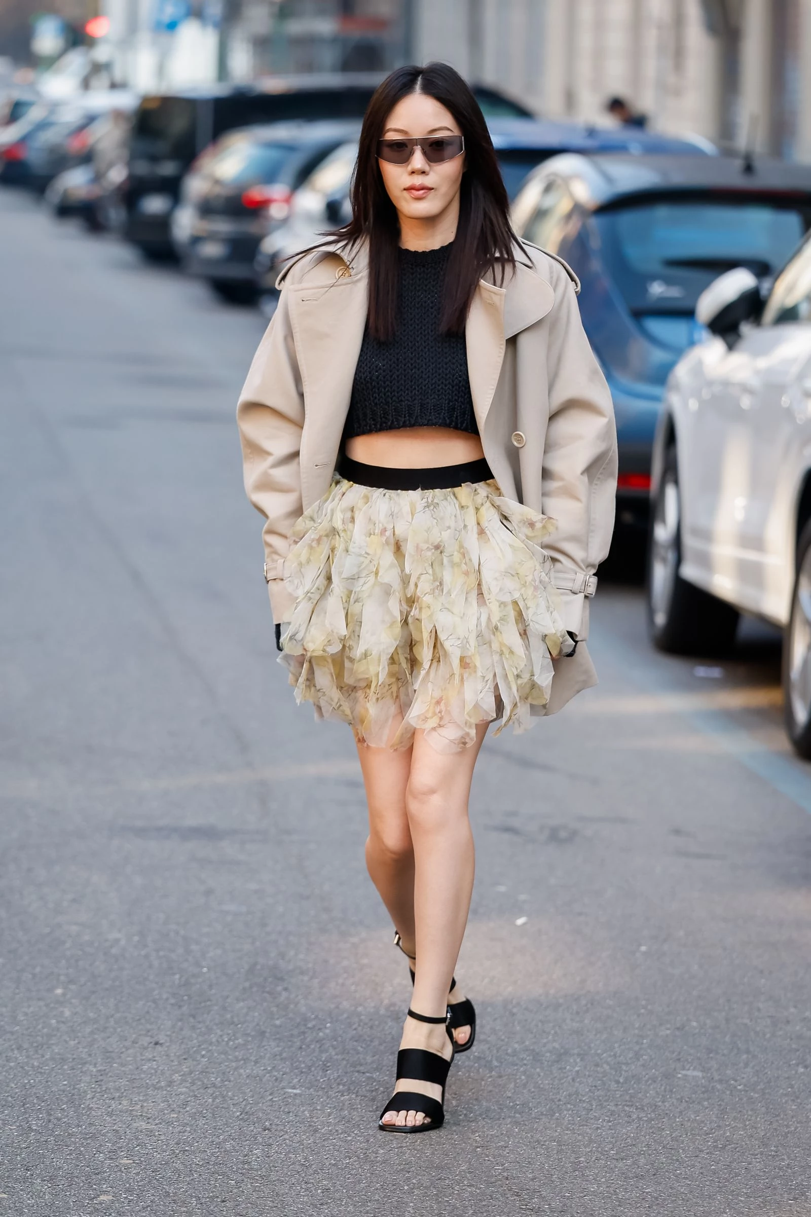 Спідниця з оборками 2026: 4 модні образи на кожен день
4