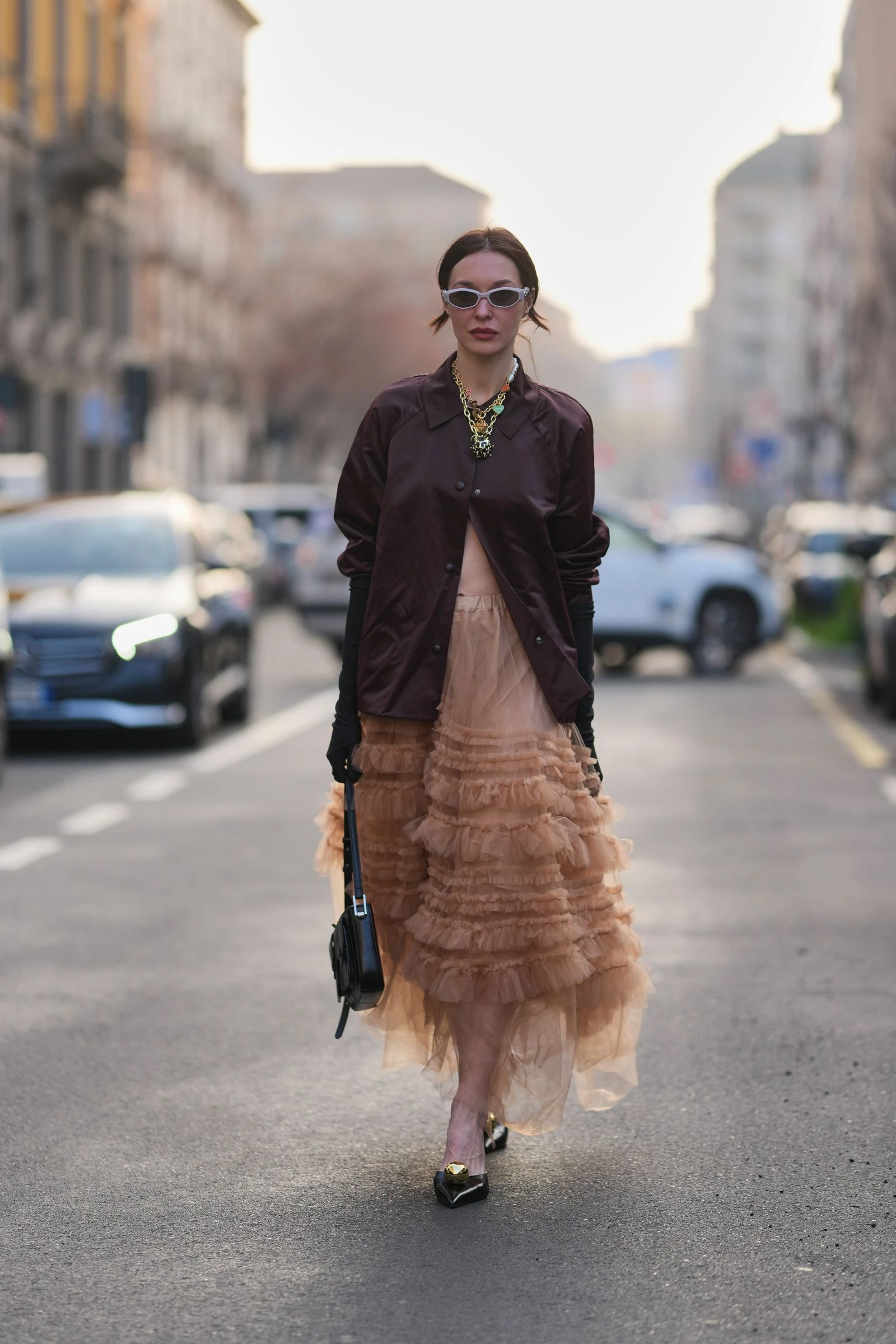 Спідниця з оборками 2026: 4 модні образи на кожен день
3