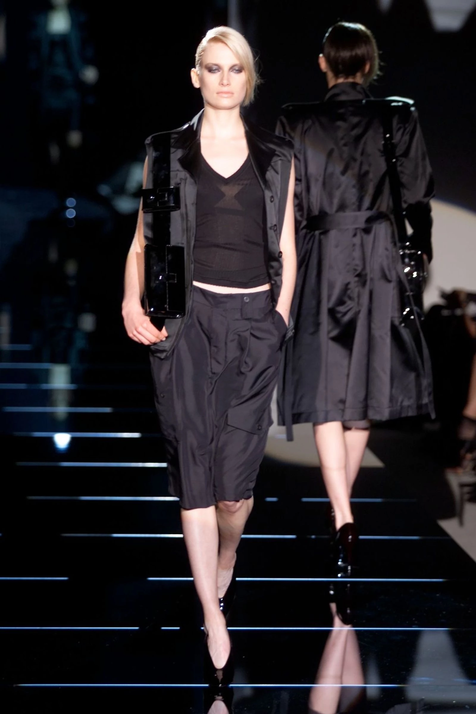 Gucci весна-літо 2001. JB Villareal/Gorunway1