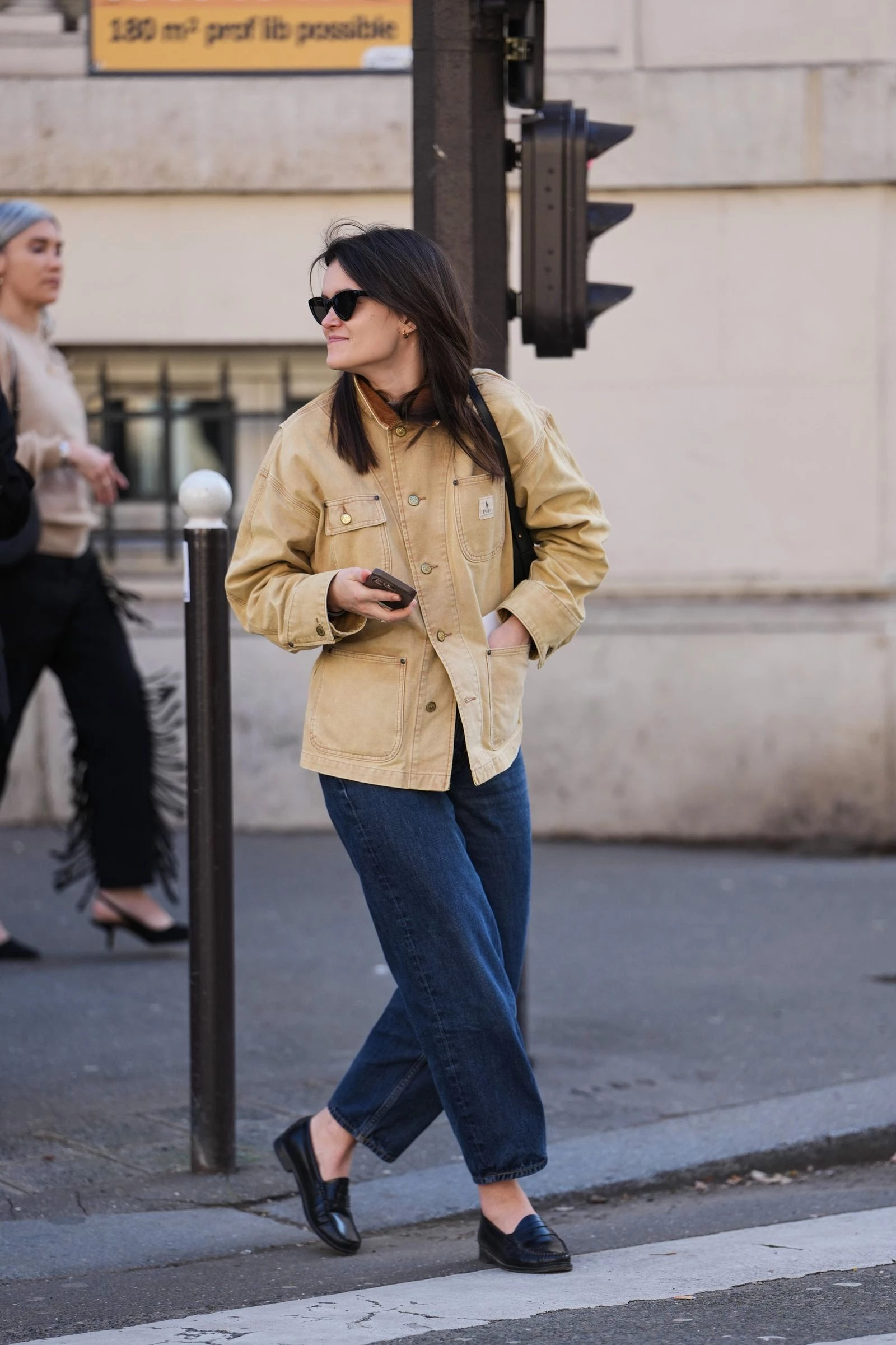 Укорочений денім з 90-х – головний писк весни
0