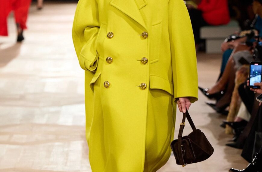 Цей відтінок заполонив все – безсумнівно, стане провідною тенденцією весняно-літнього сезону 2026.