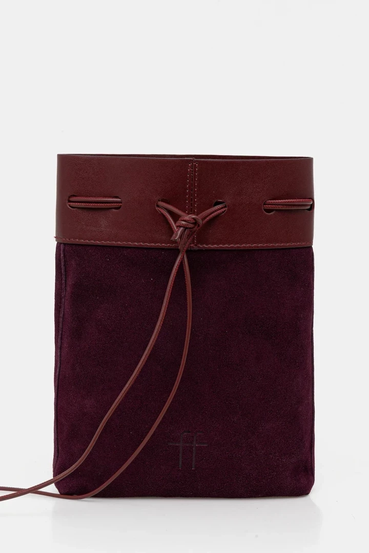 Ця барва сумки – наймодніший писк весни.
13