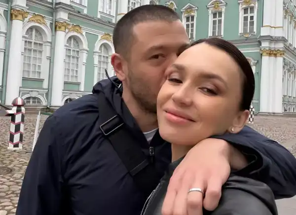 Ольга Серябкіна з чоловіком вирушила у романтичну поїздку до Санкт-Петербурга