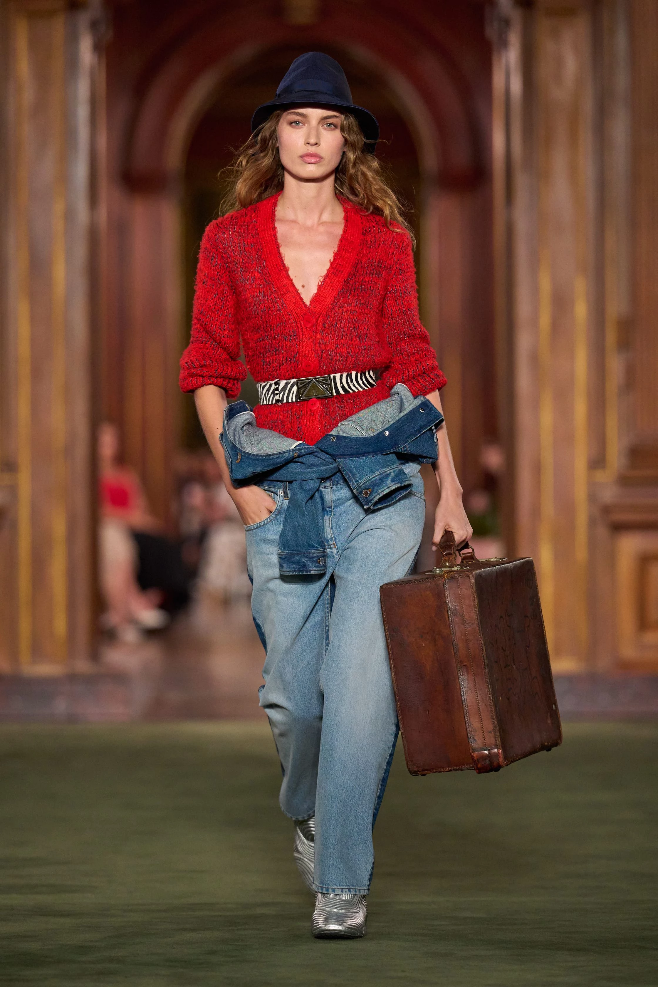 Louis Vuitton Круїз 2027: ключове про свіжу лінійку
0