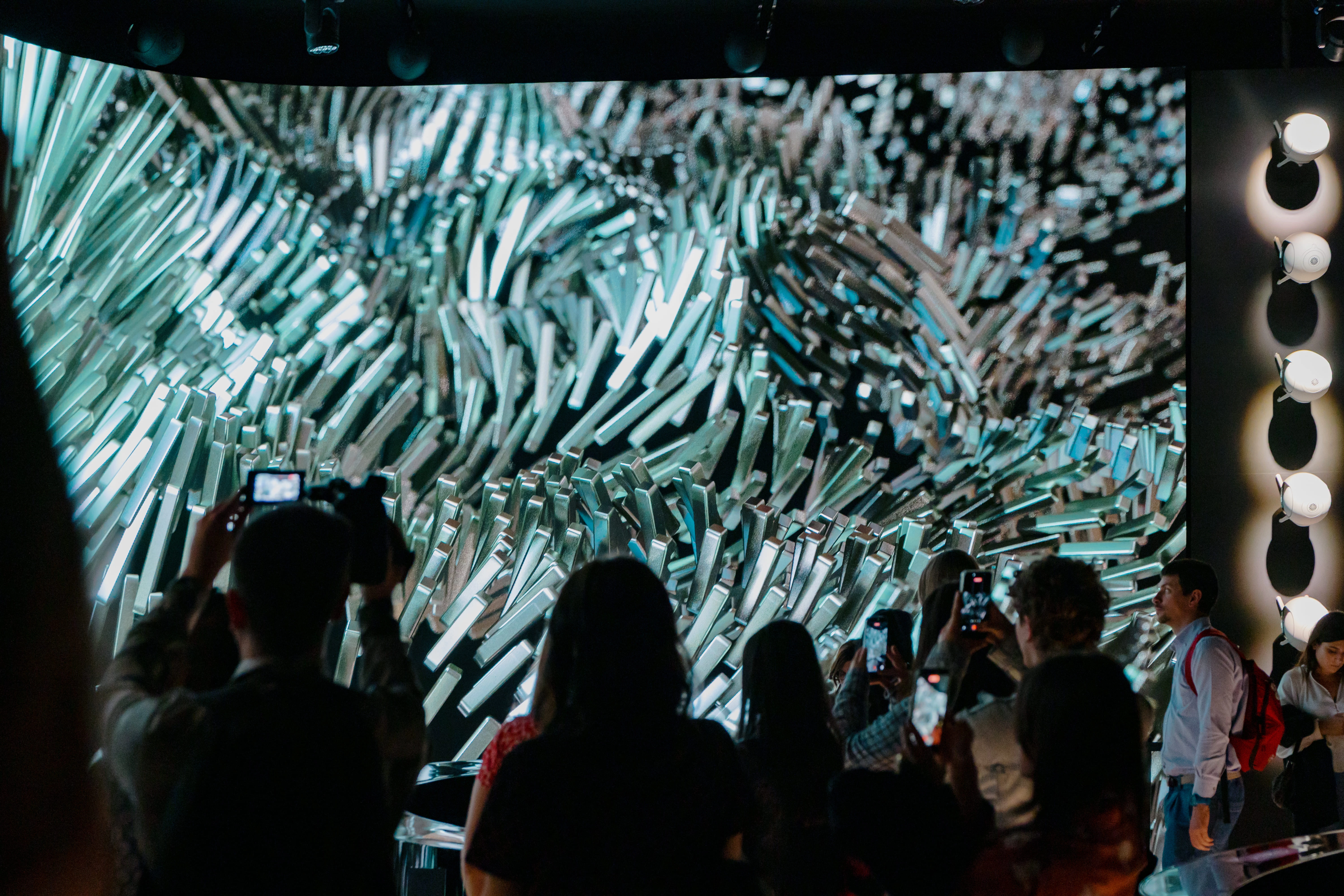 Soundsorial Design: Найцікавіше на Milan Design Week 2026 – що це?
5