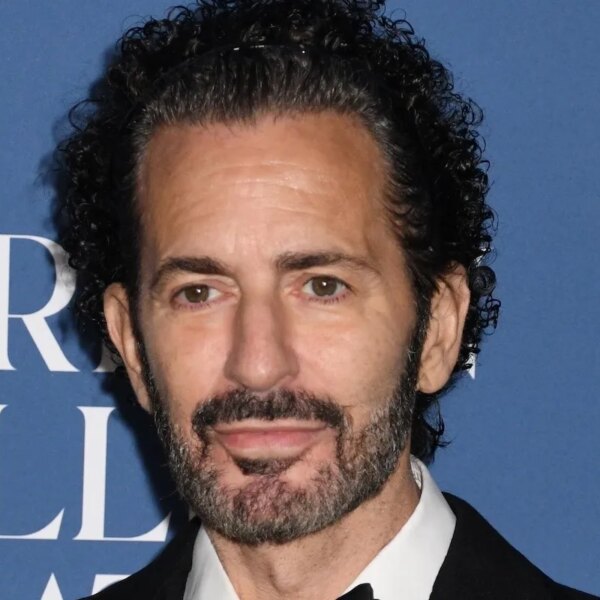 Бренд Marc Jacobs продано. LVMH передає його американцям