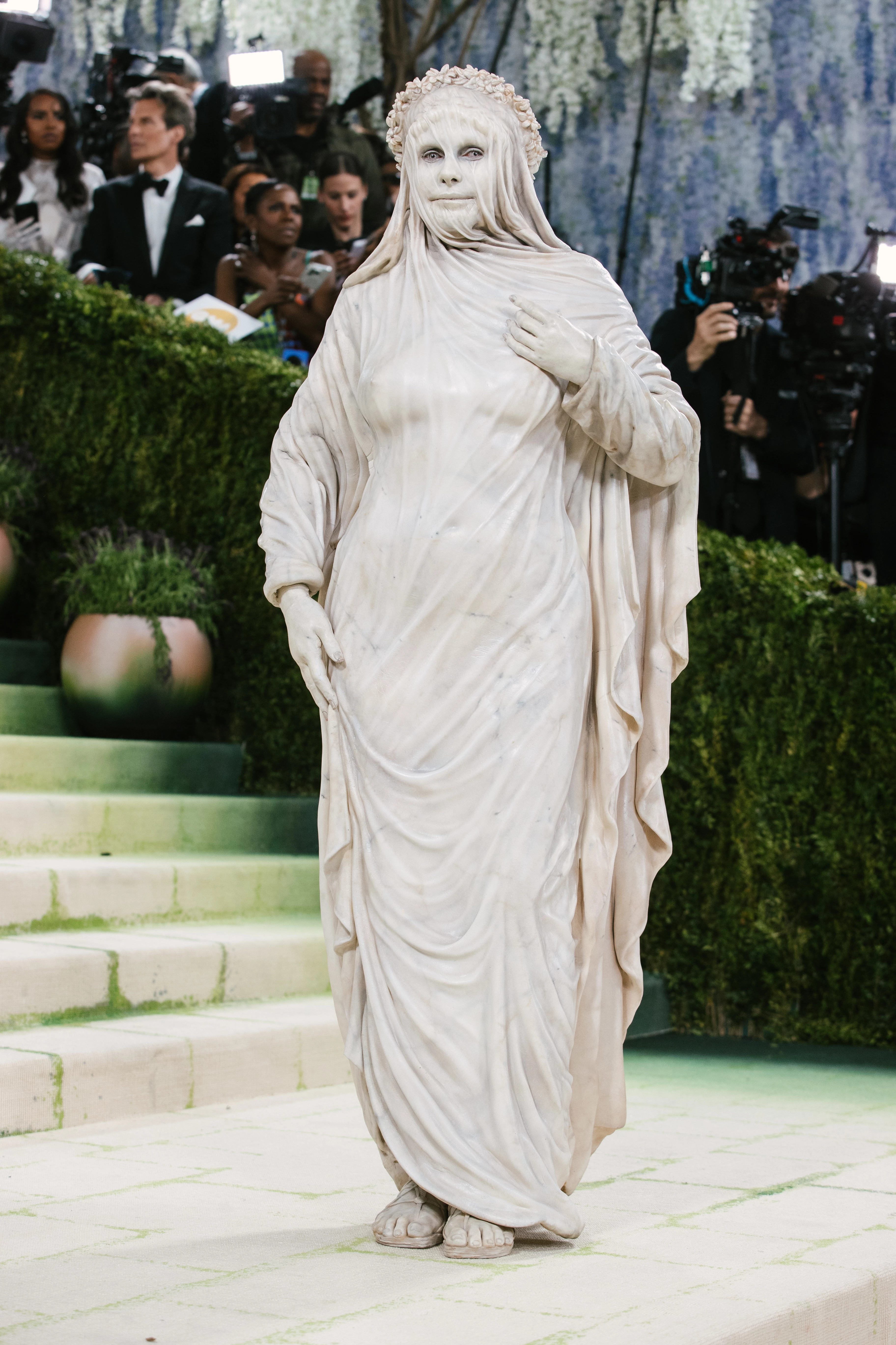 Коли витвір стає трендом: 10 найефектніших художніх відсилань Met Gala 2026
10