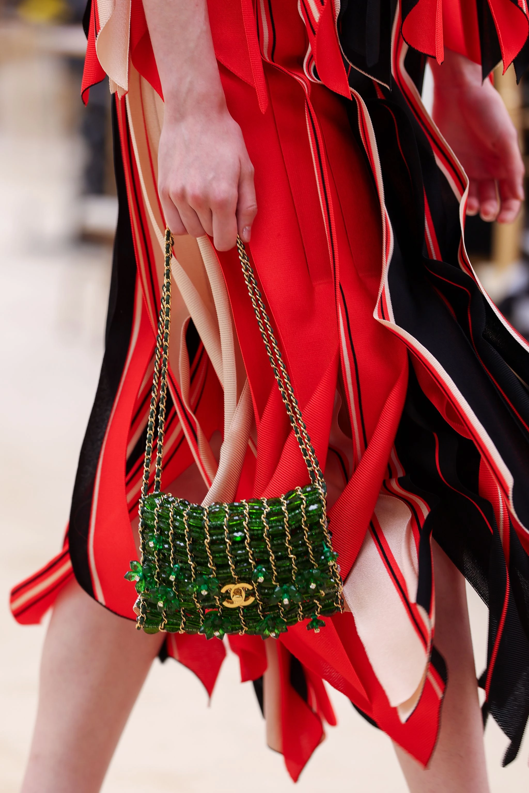 22 сумки з нової колекції Chanel, що ідеально підійдуть для відпустки.
1