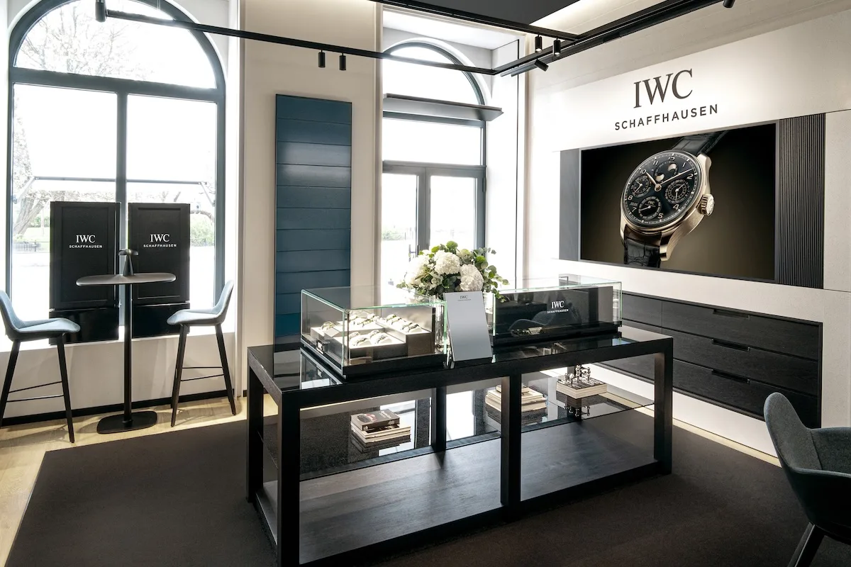 Монобрендовий бутик IWC Schaffhausen, відкритий W.KRUK на Plac Trzech Krzyży – розкішні годинники преміум-класу у Варшаві