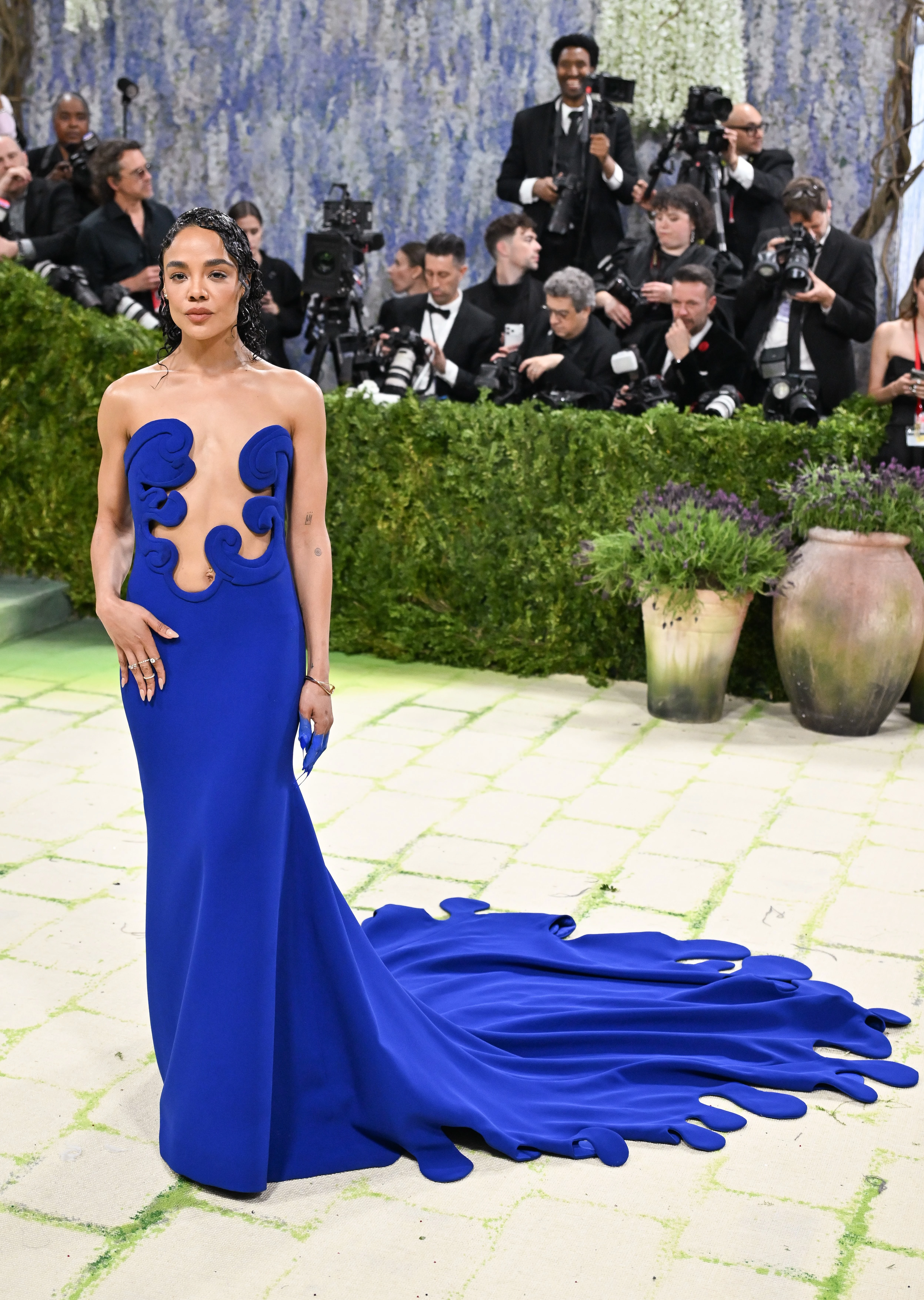 Коли витвір стає трендом: 10 найефектніших художніх відсилань Met Gala 2026
14