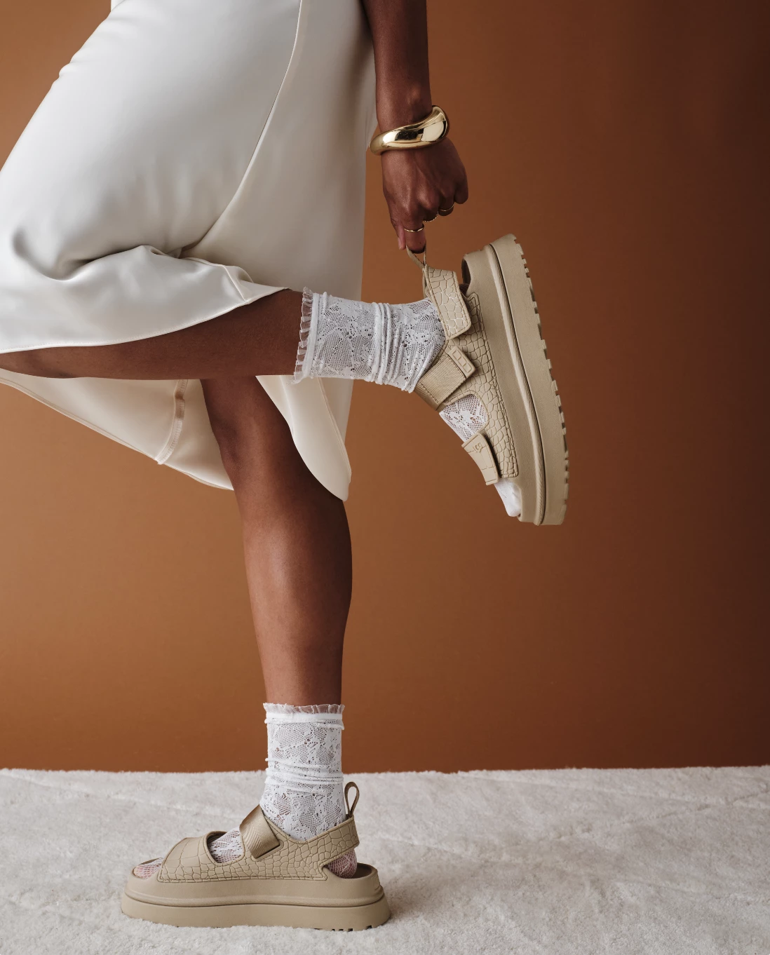 Vogue UA рекомендує: літні UGG, які не захочеться знімати3