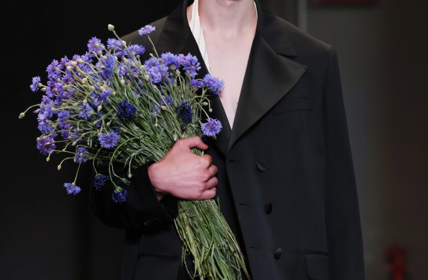 Simone Rocha представила свій перший чоловічий одяг.