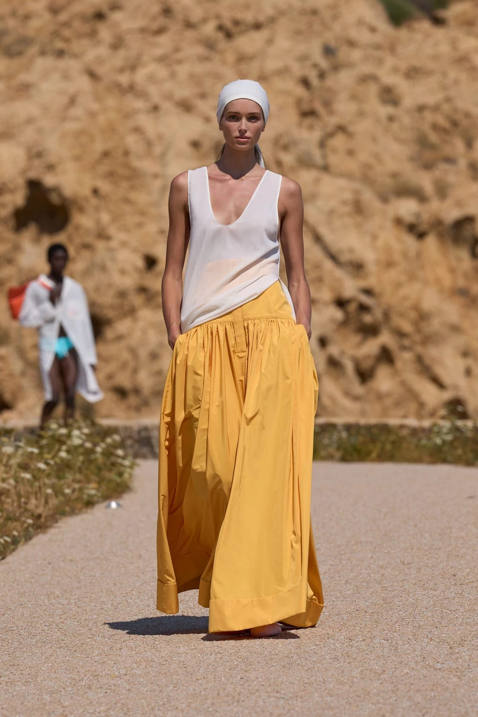 Jacquemus представив найефектнішу колекцію літа 2027, яка пробуджує бажання негайно вирушити на&hellip;