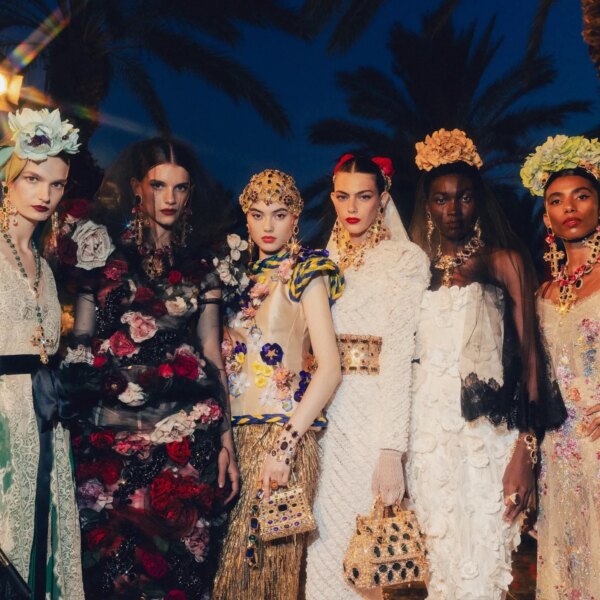 Повернення додому: Dolce & Gabbana влаштували кутюрний показ на Сицилії