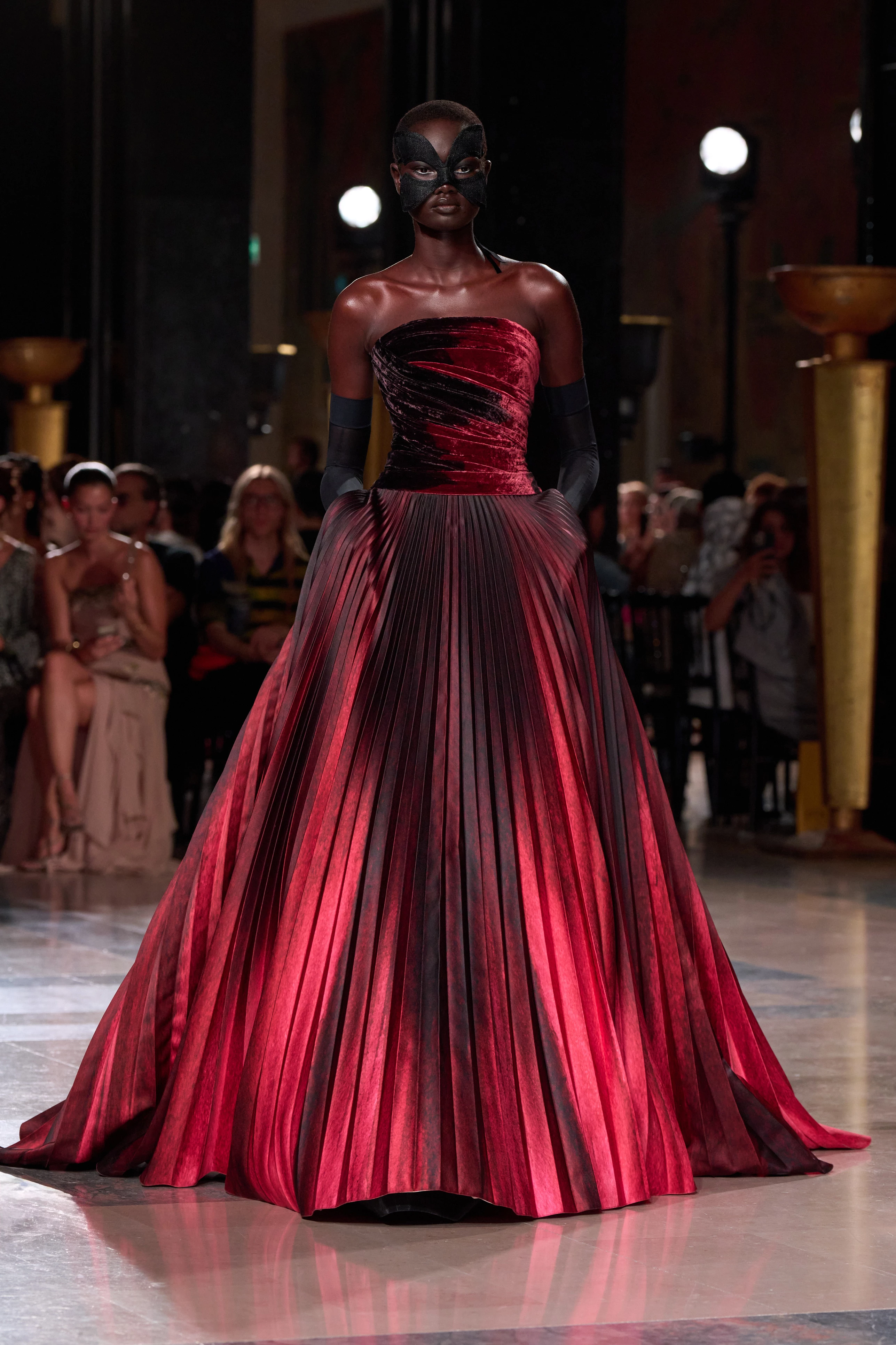 Висока мода: осінньо-зимова колекція Elie Saab Couture 2026/273
