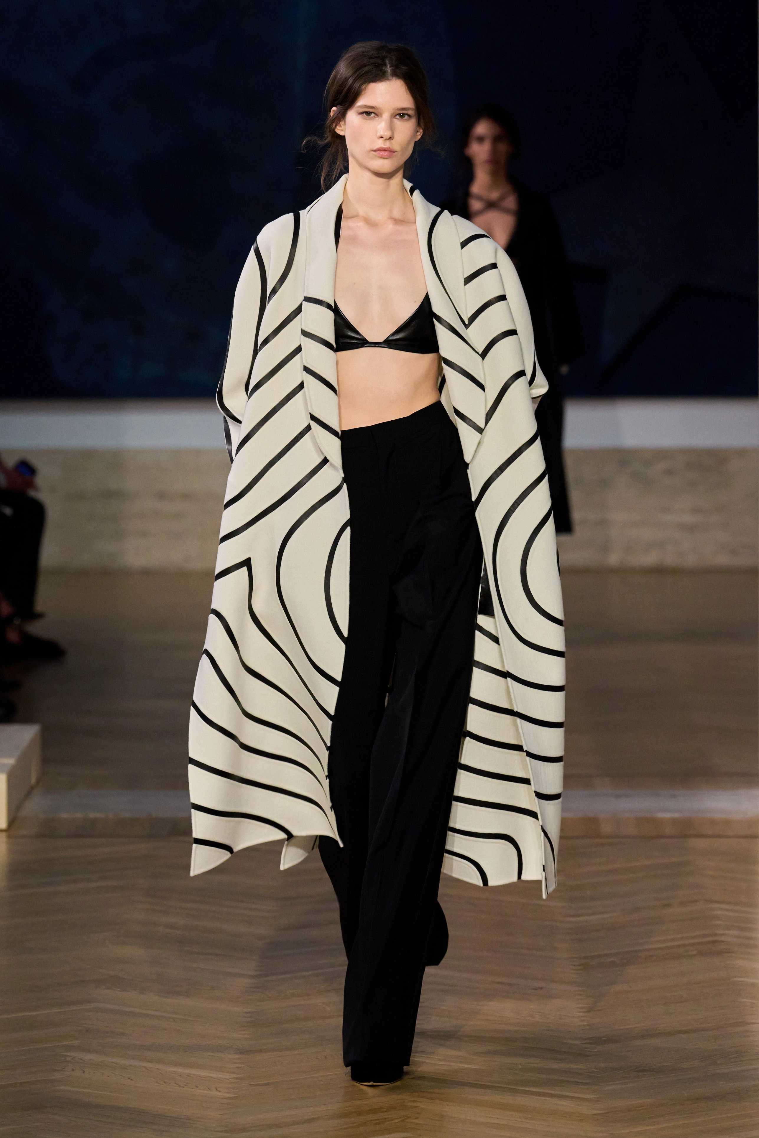 Майстерність: Збірка Fendi Couture осінь-зима 2026/274