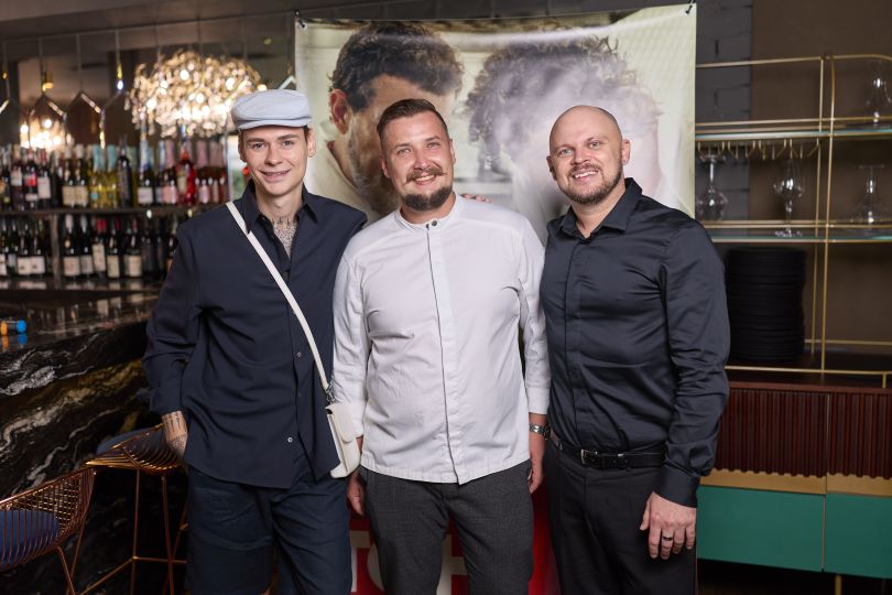 Кулінарна мандрівка, натхненна легендарним шеф-кухарем. У Києві відбувся кінобранч до виходу стрічки15