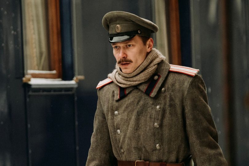 Сальма Гаєк потрапила у скандал через росіянина: що вона зробила1