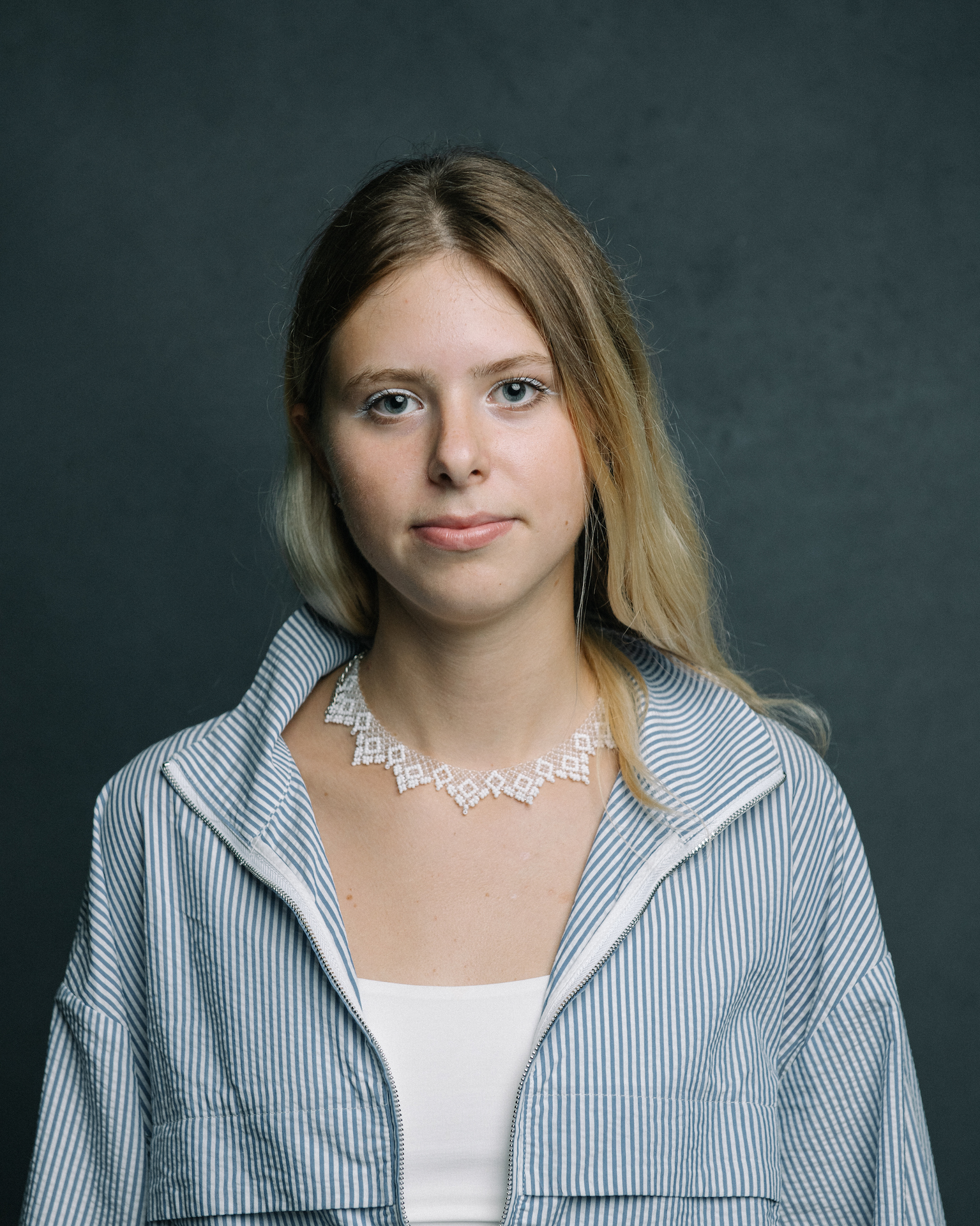 Обличчя покоління, що дорослішає під час війни: спеціальний фотопроєкт про українських підлітків57