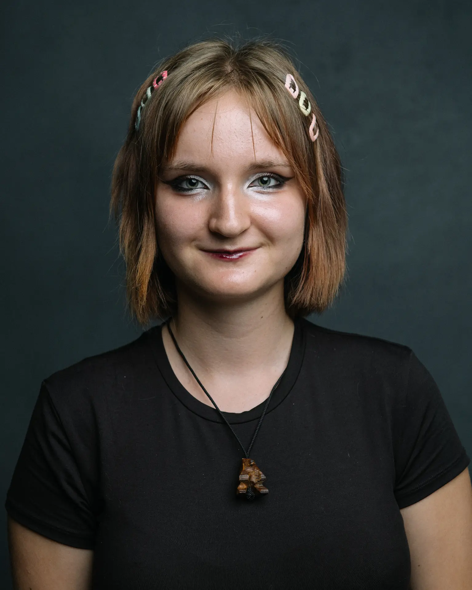Обличчя покоління, що дорослішає під час війни: спеціальний фотопроєкт про українських підлітків85