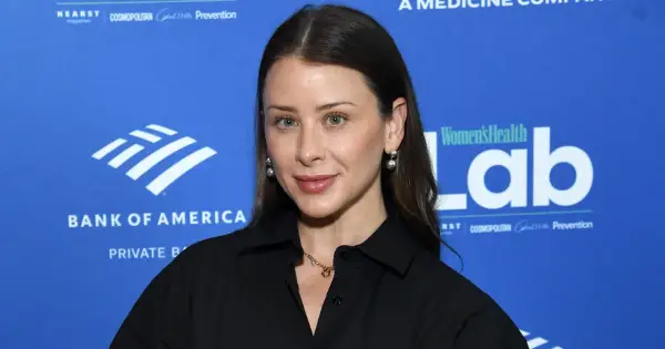 Ло Босворт з “The Hills” перенесла операцію на вусі після загострення отосклерозу під час вагітності