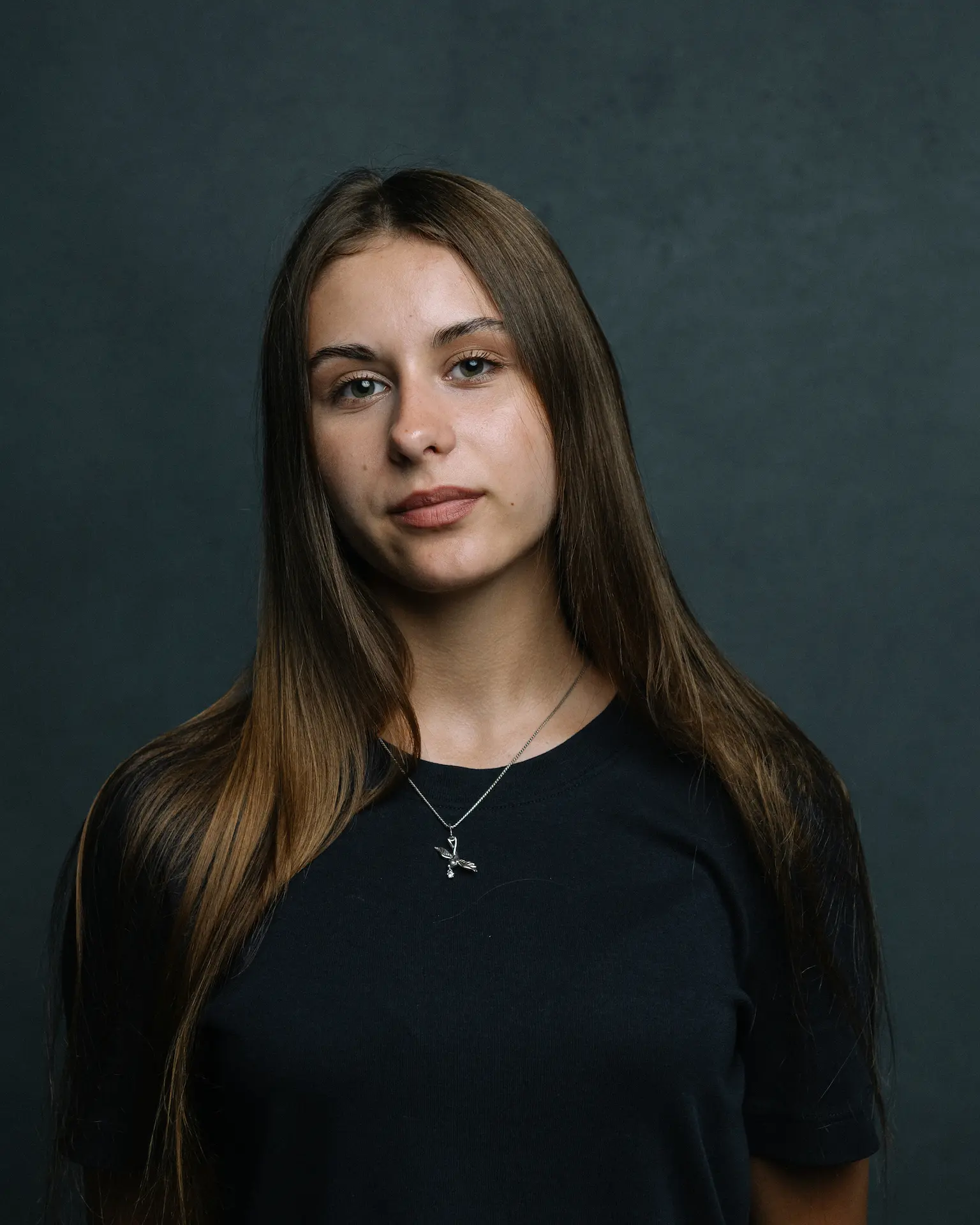 Обличчя покоління, що дорослішає під час війни: спеціальний фотопроєкт про українських підлітків16