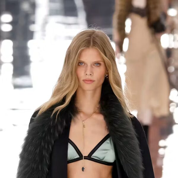 Fendi проголошує: спідня білизна виходить на подіум навесні