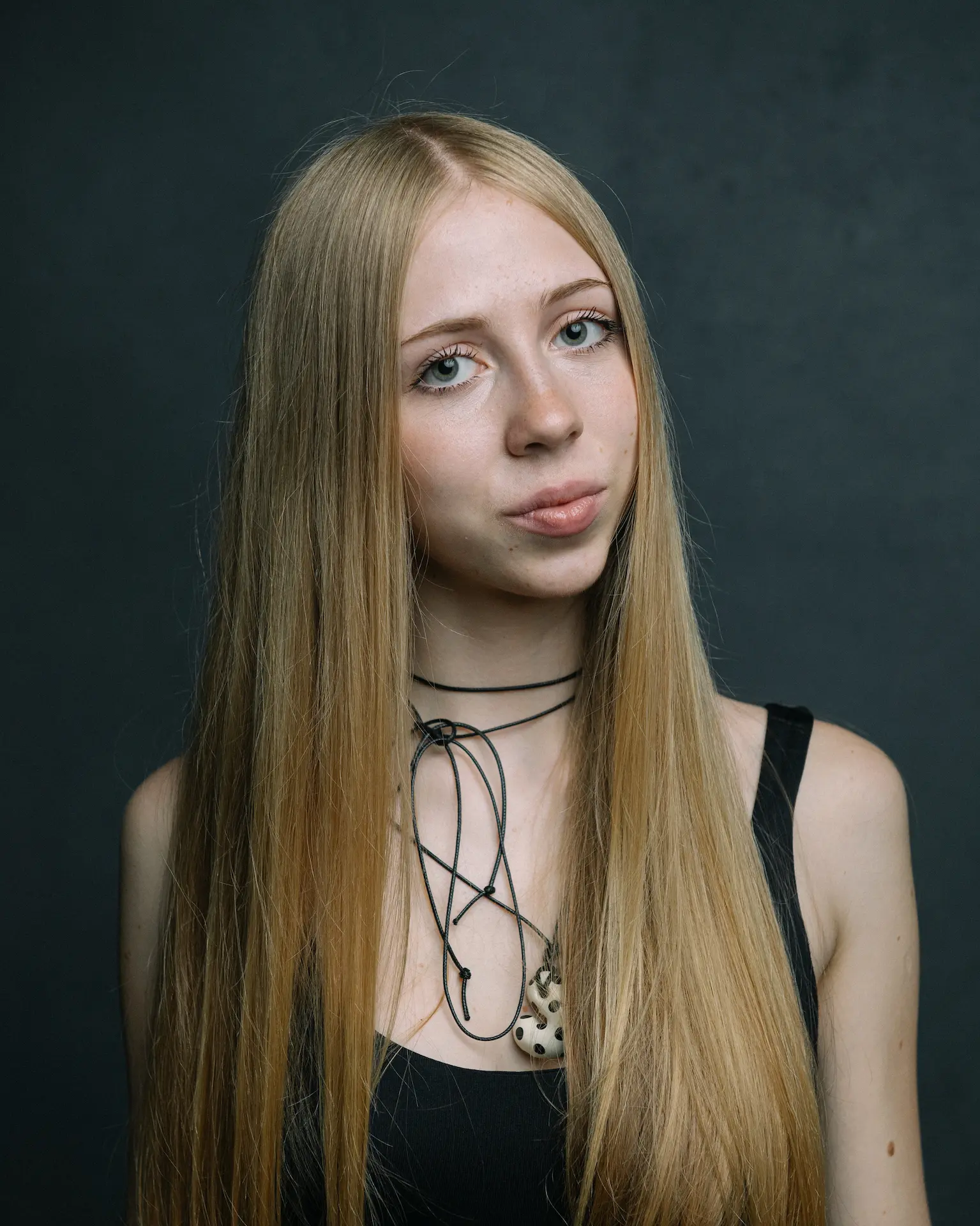 Обличчя покоління, що дорослішає під час війни: спеціальний фотопроєкт про українських підлітків11
