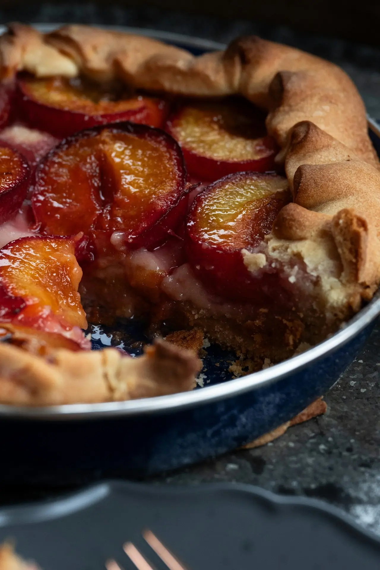 Найпопулярніший осінній рецепт: сливовий пиріг від The New York Times0