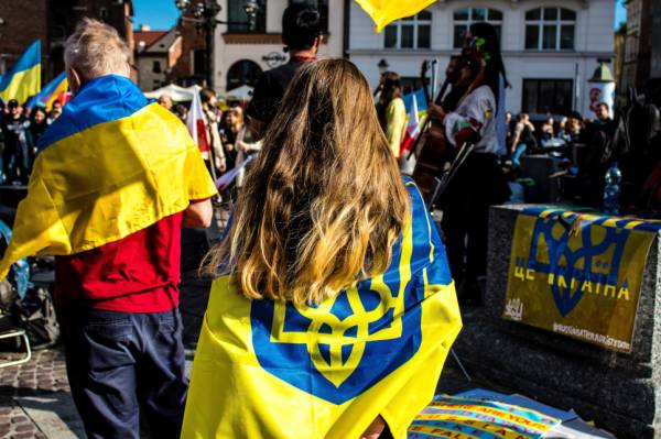 Українці покидають Польщу: чому мігранти повертаються додому