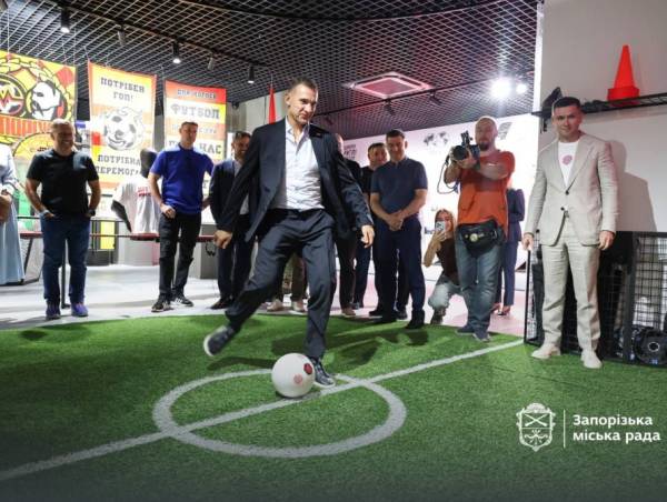 Шевченко презентував у Запоріжжі школу під землею та музей футболу