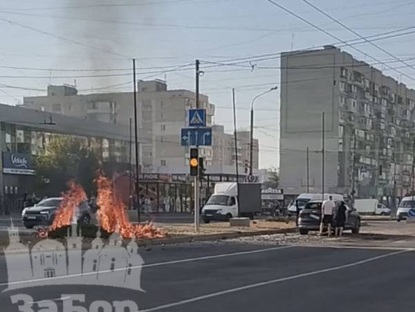 FPV-дрон атакував автобус та авто в центрі Пісків